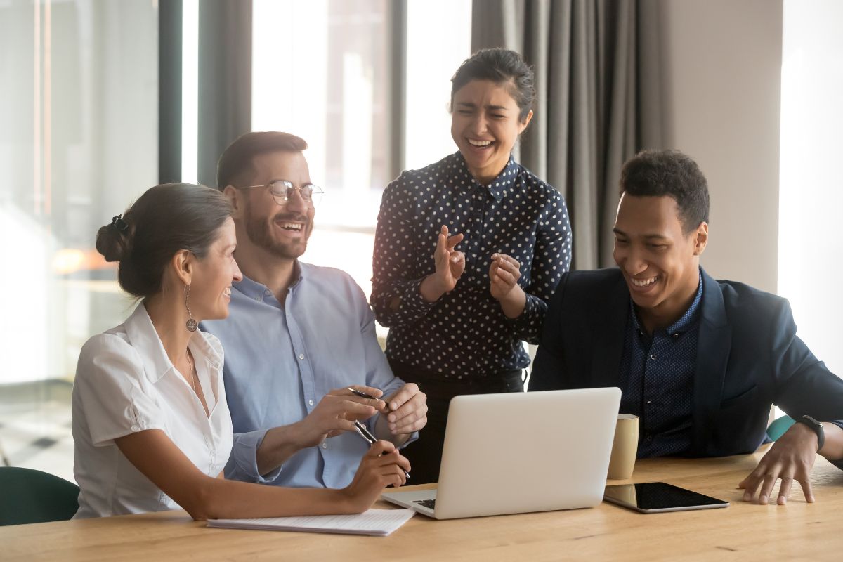 Como funciona o plano de horas na prática? Salas comerciais