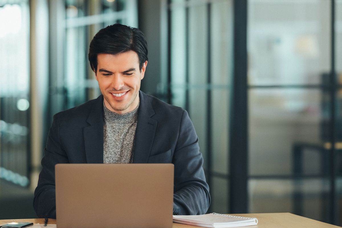 Como ter uma estrutura profissional enxuta e eficiente desde o início