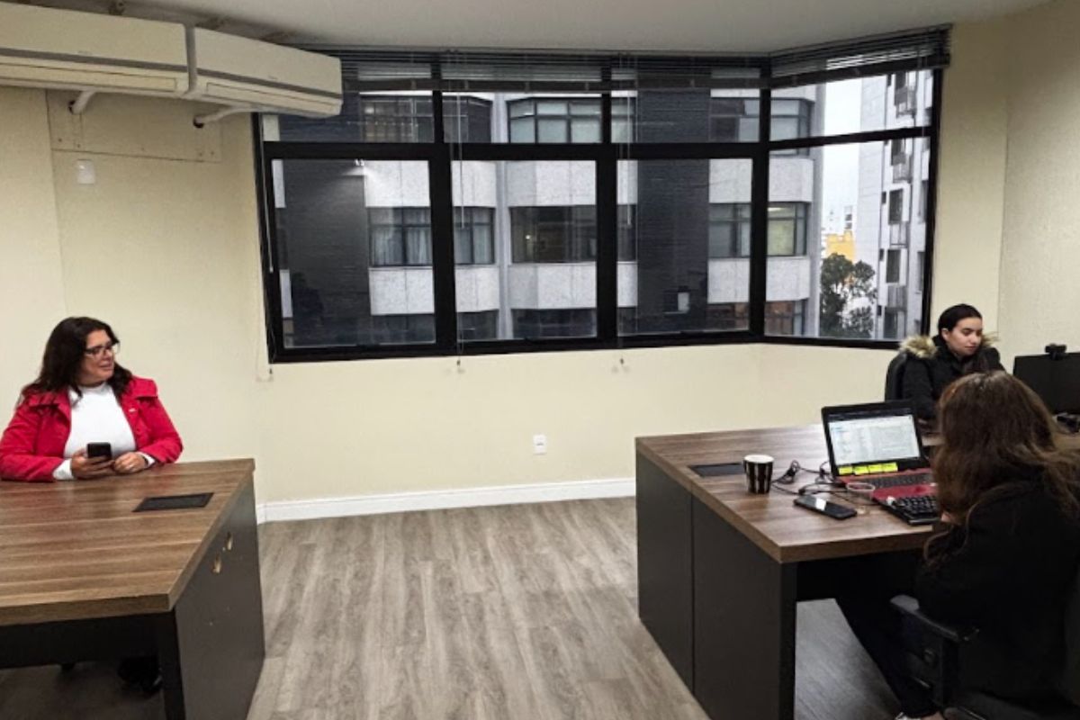 Salas fixas customizáveis: como fortalecer a identidade da sua empresa sem estrutura própria